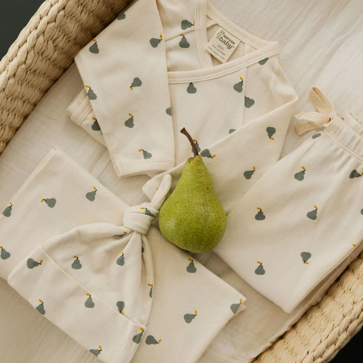 Welcoming a New Baby: A Thoughtful Guide to Baby Gifts