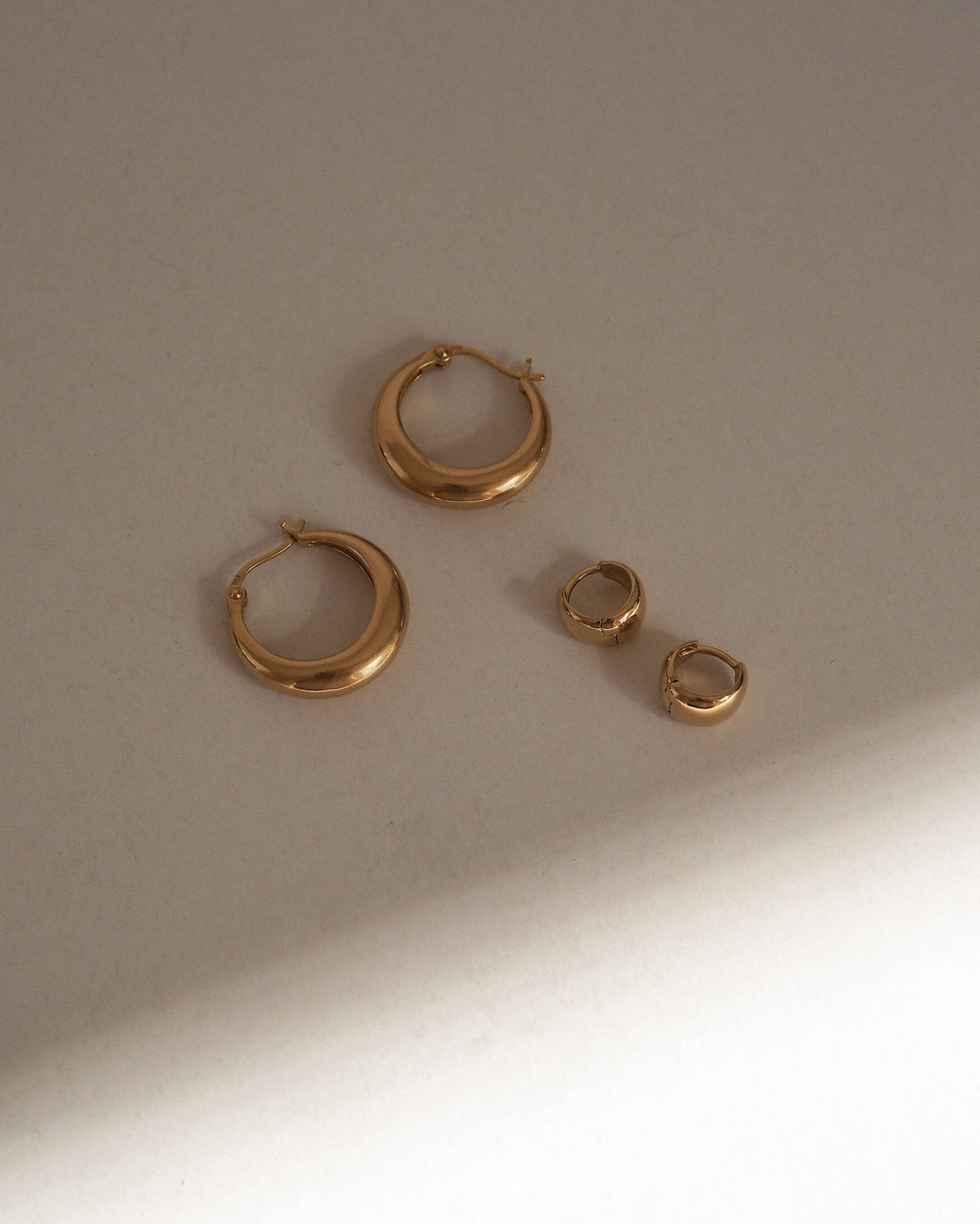 GLOW HOOPS (18K GOLD PLATED)