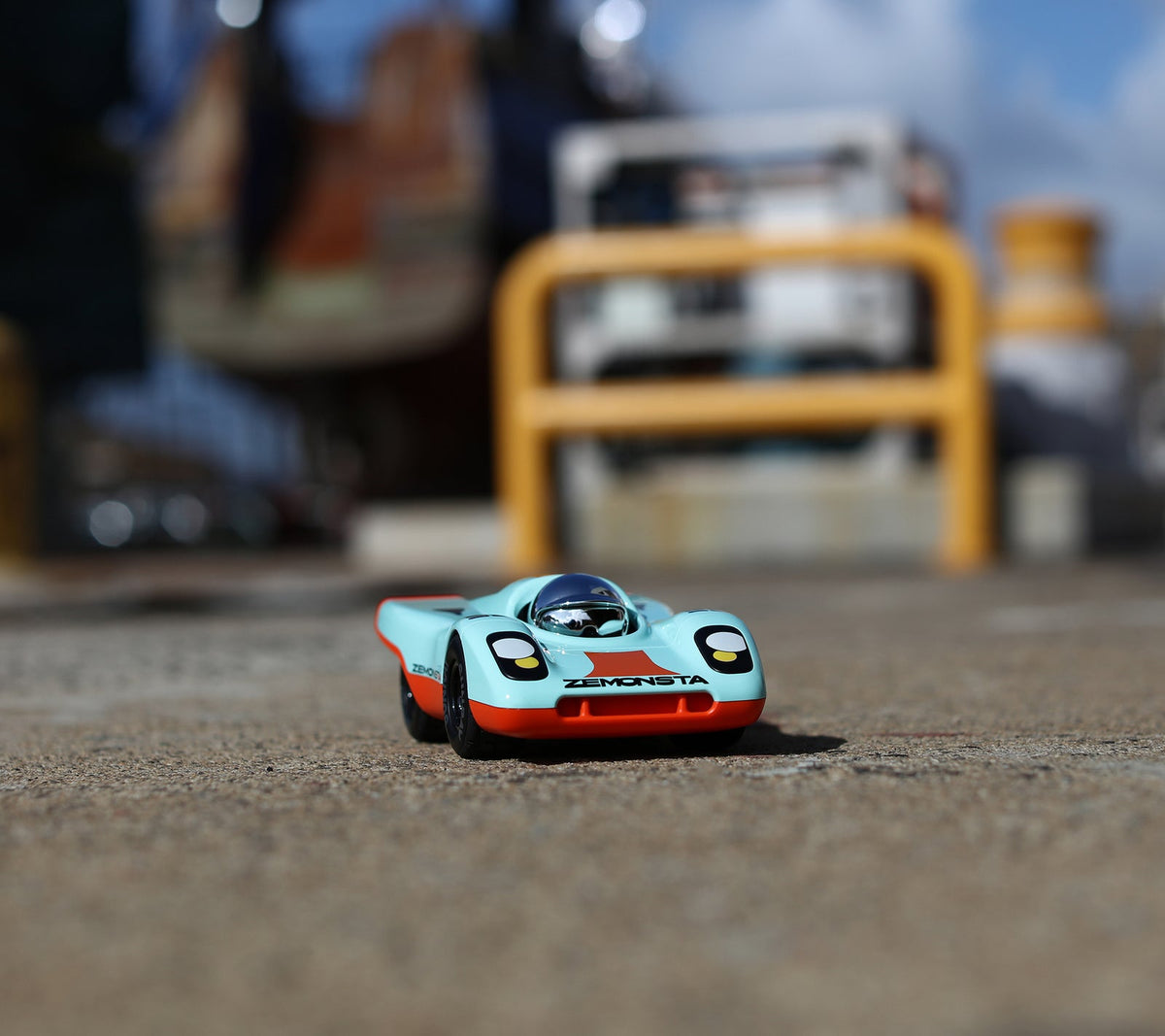 Playforever Zemonsta Klaus Tea Racing Car
