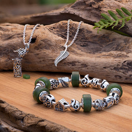Pounamu NZ Greenstone - Greenstone - Bead Charm - Glass/Greenstone
