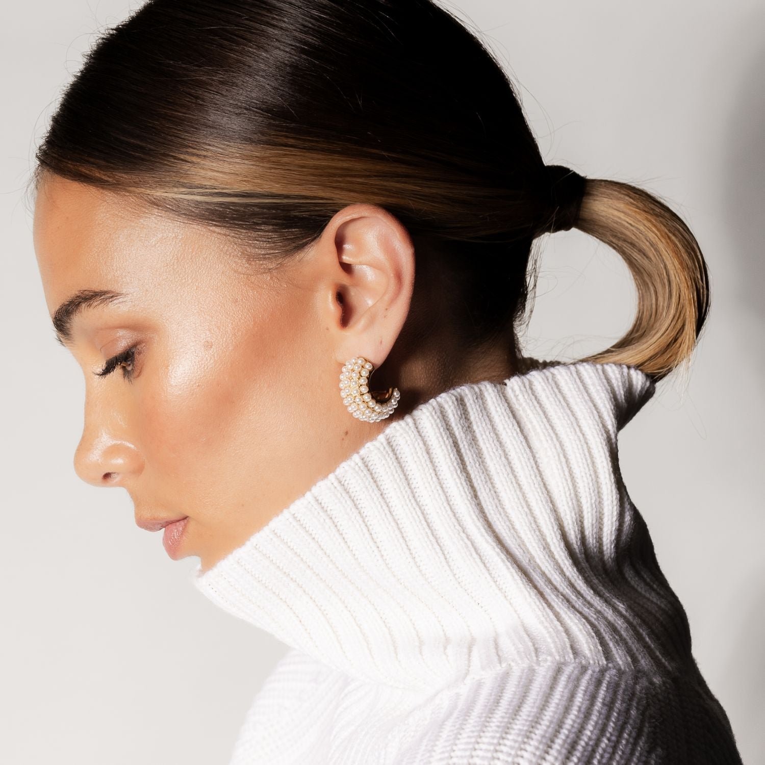 Hera Hoop Earrings - Pearl + Gold