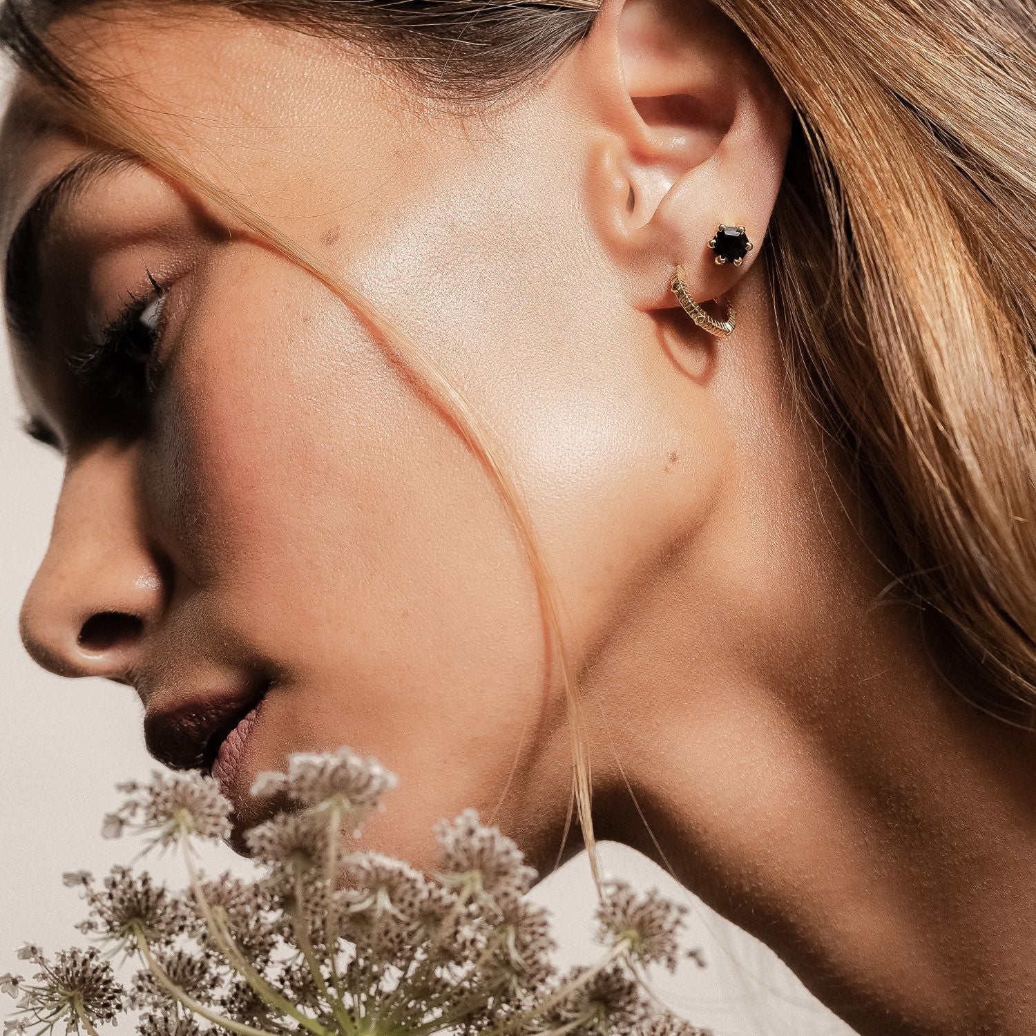 Unity Hoop Earrings - Gold