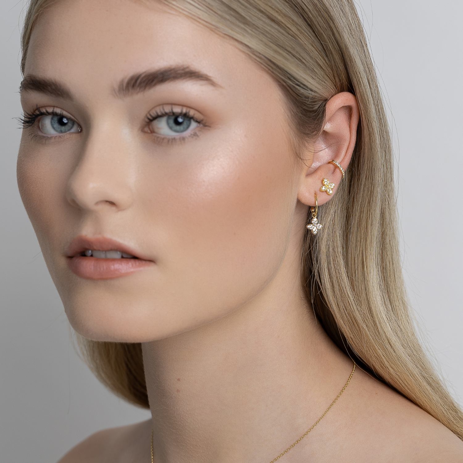 Flora Stud Earrings Clear + Gold