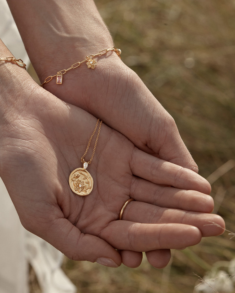 Bloom with Grace  Bracelet - 18k Gold Vermeil
