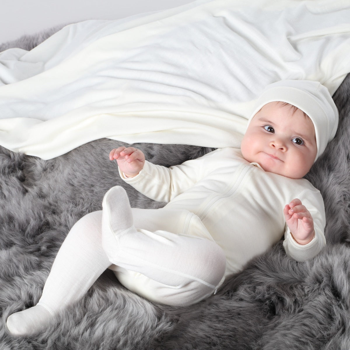 Merino Zip Babygrow - Cream - NB